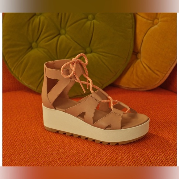 Sorel Cameron Platform Gladiator Sandal, Honest Beige Gum 17 - 10 - Picture 1 of 10